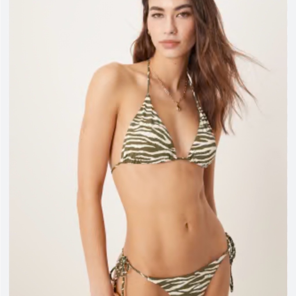SHEIN Green and White Bikini Swimwear plus two extra bikini bottoms